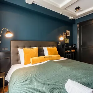https://the-bolster.amsterdamhotelsnl.com