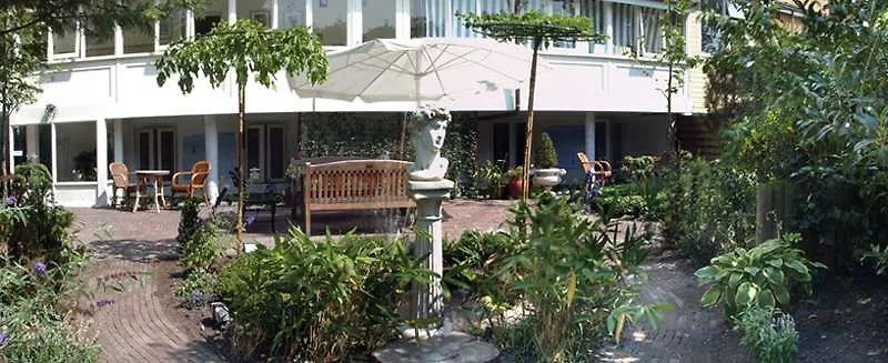 Maison Elle Amsterdam Hotel