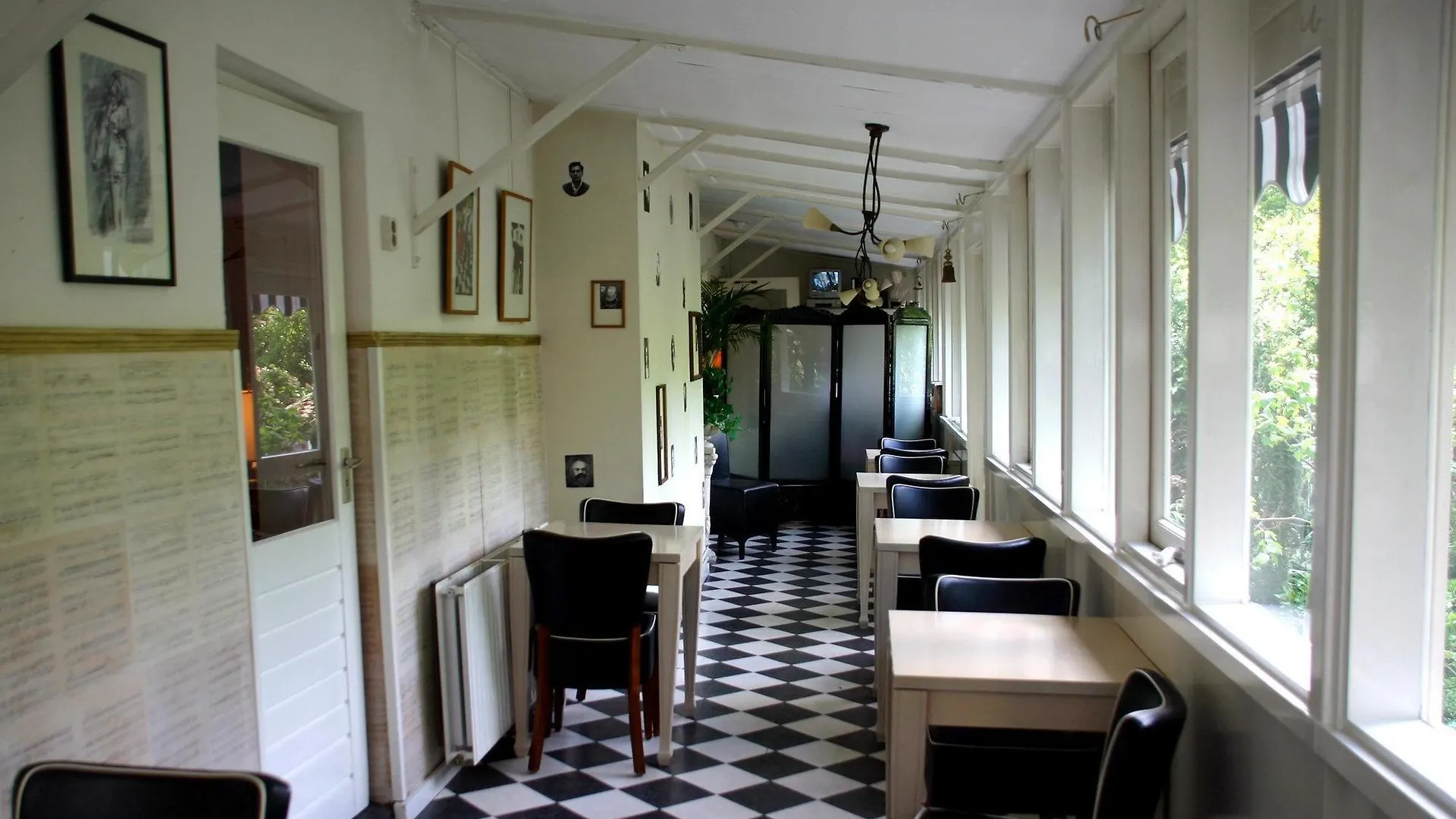Maison Elle Amsterdam 4*,