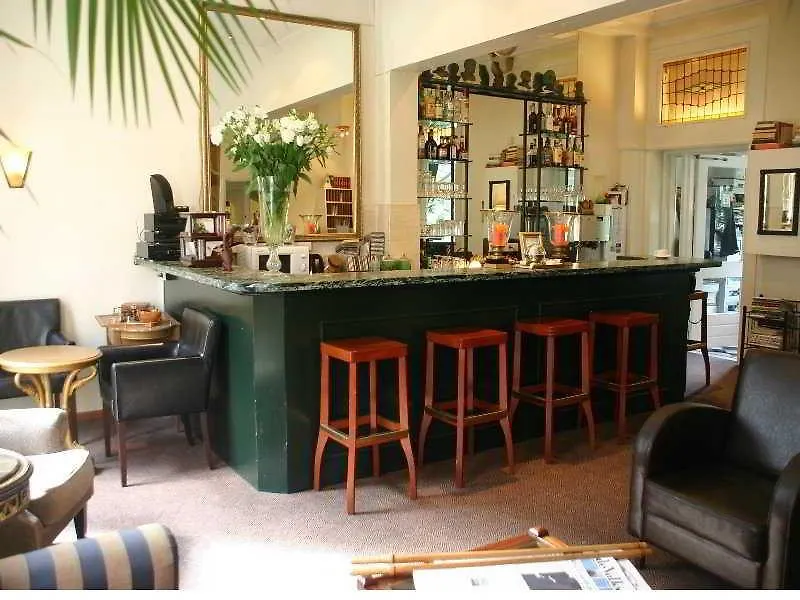 Maison Elle Amsterdam 4*,